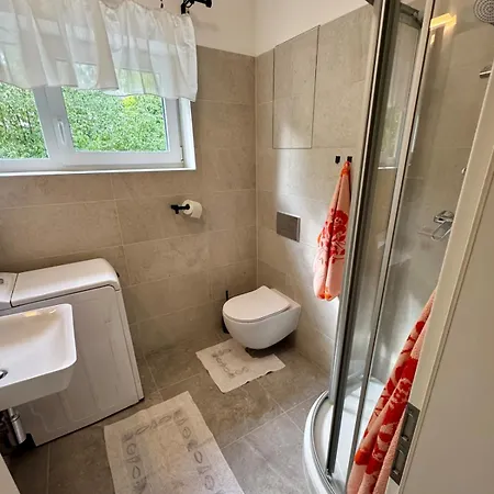 Apartment U Letiste V Praze