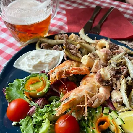 U Letiste V Praze * Tuchomerice