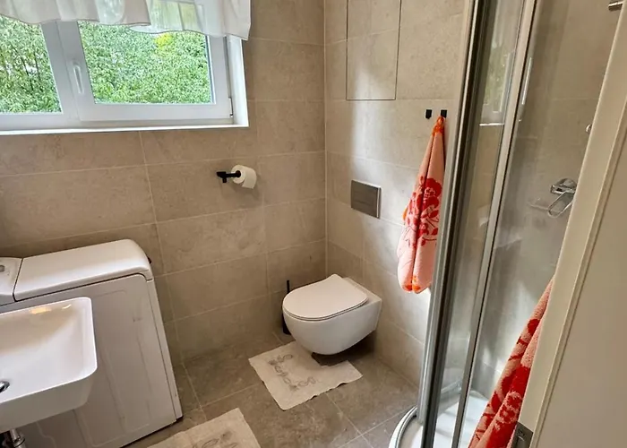 شقة U Letiste V Praze